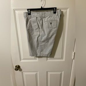 3/$12 Sale IZOD Saltwater Light Khaki Men’s Shorts Size 32